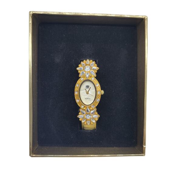 Vintage White Diamonds Watch Womens Gold Tone Dainty Crystal Cluster Floral - Picture 4 of 16